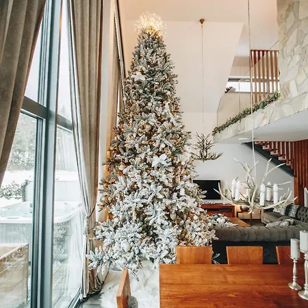 Woodpark Slovianka 木屋 *